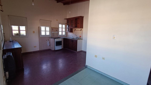 Imagen 5 de 11 de Alquiler Depto. Sin Expensas 2 Dorm. - 79 Esq. 7 - La Plata
