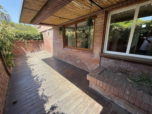 Departamento En Venta De 2 Dorm. En Las Condes