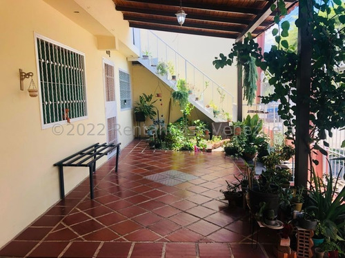 Imagen 12 de 15 de Casa En Venta En Santa Rita Maracay Aragua 22-24246 Irrr