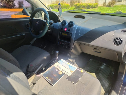 Imagen 7 de 12 de Chevrolet Aveo Automático