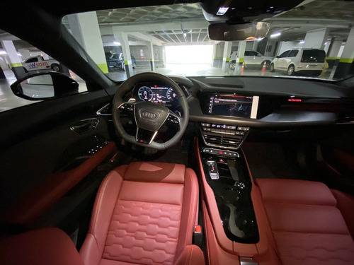 Imagem 4 de 4 de Audi E-tron Gt Rs