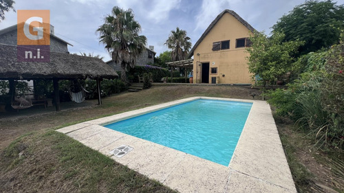 Casa En Piriápolis (playa Grande) Ref. 5765