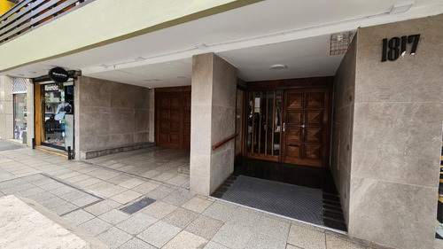 Excelente !!! Cochera Pleno Centro Mitre 1817, Impecable Piso Primer Subsuelo.