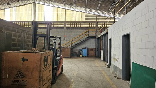 (#1008) Galpón De 2.400 M2 Disponible Para Alquilar En Guarenas Los Naranjos