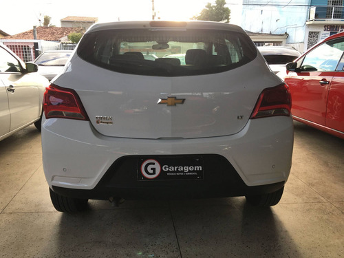 Chevrolet Onix 1.4 Mpfi Lt 8v Flex 4p Manual