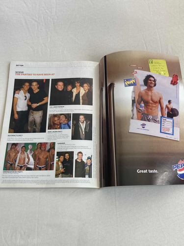 Revista Out / Ugly Betty Abril 2007 Impecable Lgbt+ (Usado)