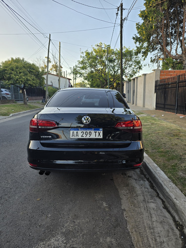 Volkswagen Vento 2.5 Luxury 170cv