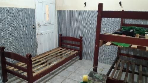 Imagem 4 de 13 de Casa Na Praia Com 3 Quartos, Boa Localização.
