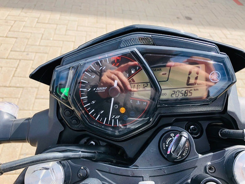 Imagem 2 de 11 de Yamaha Mt-03 300 Abs