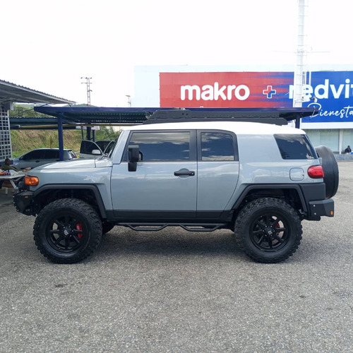 Imagen 8 de 18 de Toyota Fj