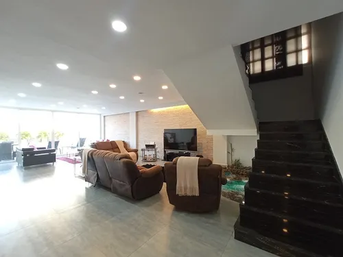 Moderna Casa En Jorge Coll