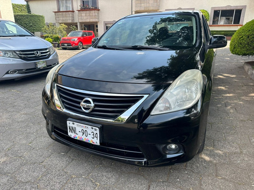 Nissan Versa 1.6 Exclusive At Sedán