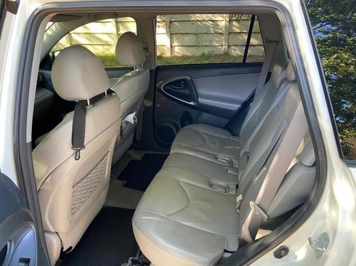 Toyota Rav4 2.4 4x4 At 2011