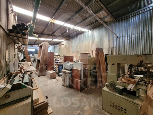 Venta De Bodega/nave Industrial En Paraje San Juan
