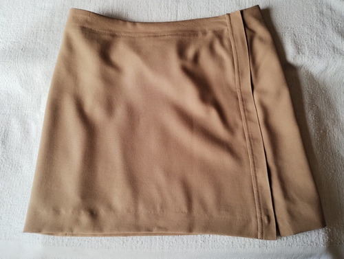 Pollera Corta Beige. Marca Mango. Talle 38/s-m