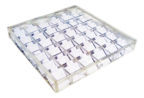 1 Caja Broquel En Acrilico Cristal  De 36 Div. C/blister:.