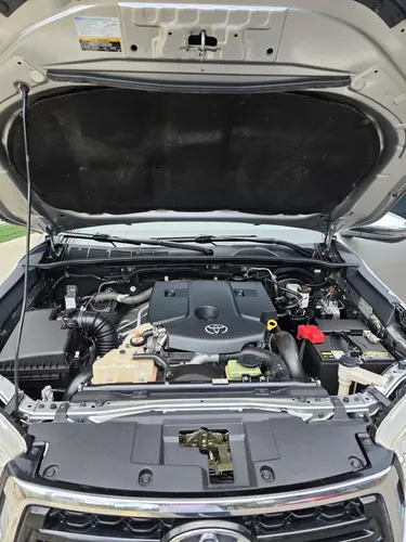 Toyota Hilux 2.4