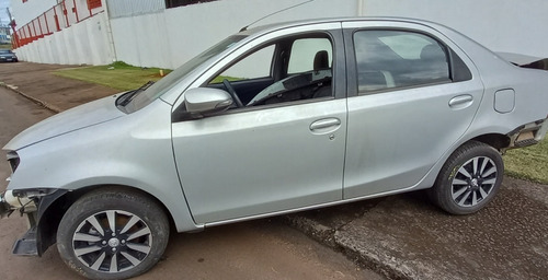 Imagem 12 de 16 de Sucata Toyota Etios 2016 Para Vendas De Peças