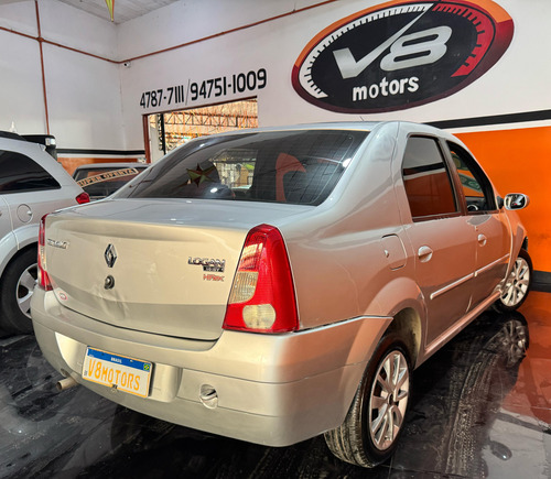 Renault Logan 1.6 16v Privilège Hi-flex 4p