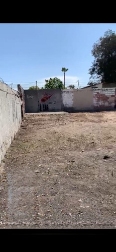 Terreno En Venta En La Col Constitución Rosarito