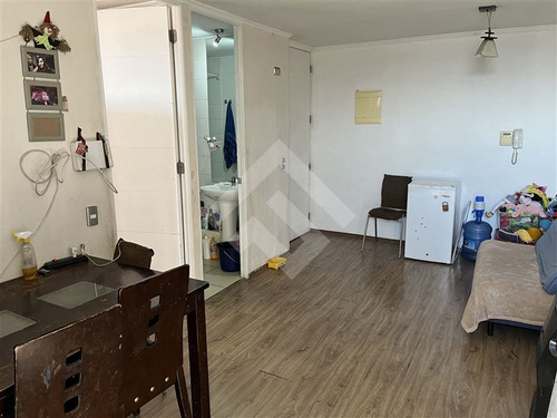 Departamento En Venta De 3 Dorm. En Estación Central