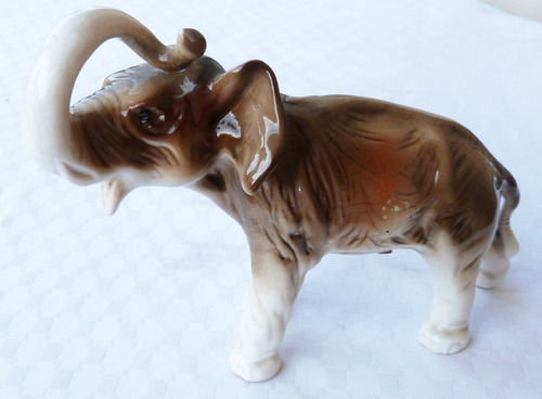 Monijor62-antigua Coleccion Porcelana Royal Dux Elefante