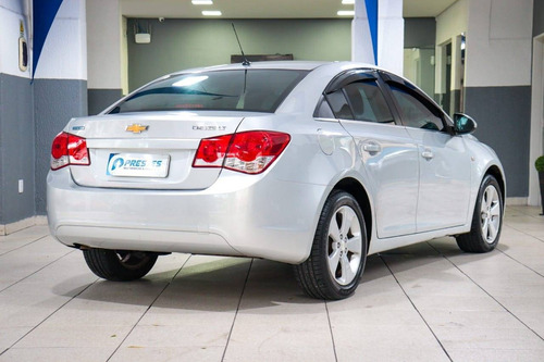 Imagem 4 de 15 de Chevrolet Cruze 1.8 Lt 16v Flex 4p Automático