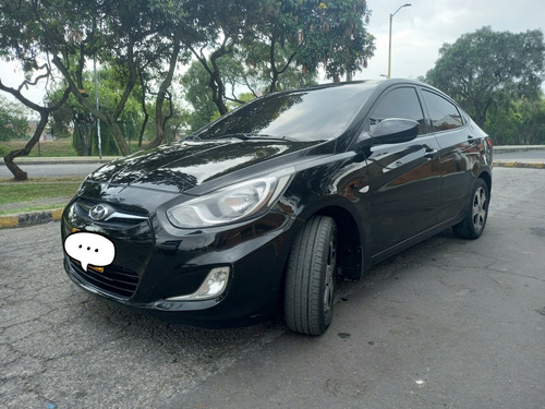 Hyundai Accent 1.6l 4 p