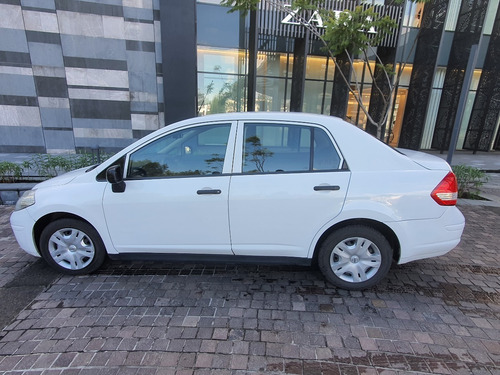 Imagen 8 de 12 de Nissan Tiida 1.6 Drive Sedan Mt 2015