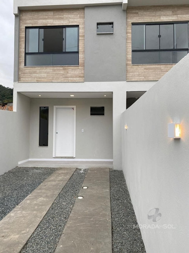 Imagem 1 de 7 de Casa Geminada Em Alto São Bento - Itapema - 4012