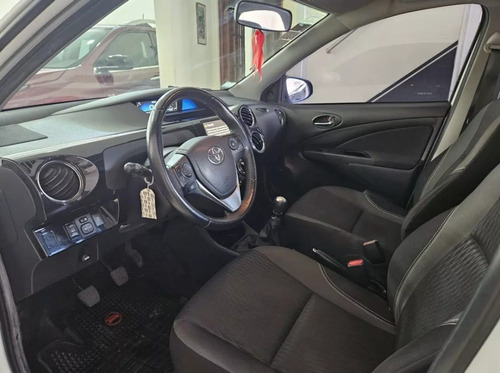 Toyota Etios 1.5 Sedan Xls l18