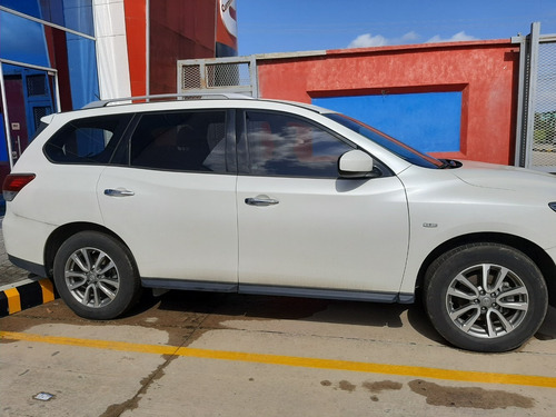 Nissan Pathfinder Modelo 2016