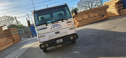Ford Cargo 915