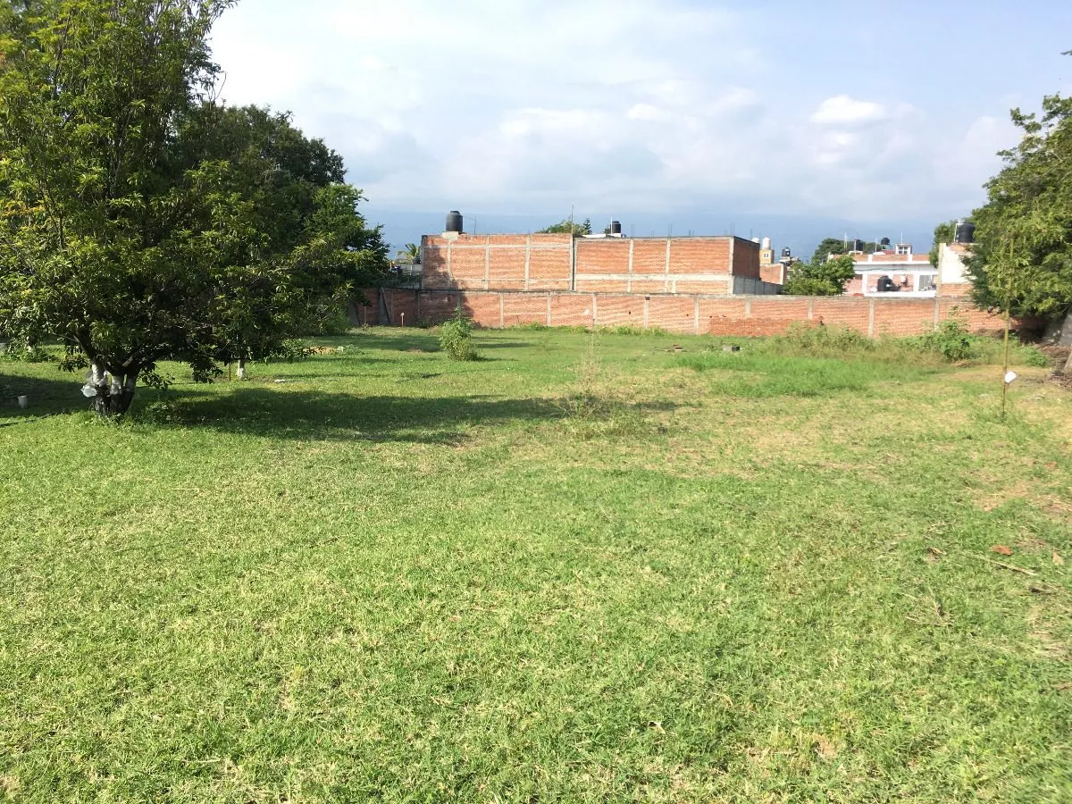 casa terreno y nave en morelos. tipo quinta, finca para talleres, retiros, clinicas, escuelas, oficnas