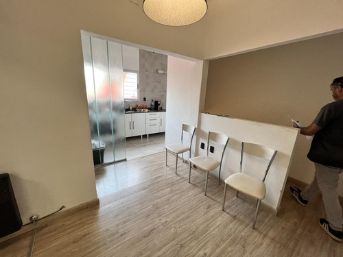 Vendo Local En Planta Baja Y Casa En Planta Alta Zona Tribunales