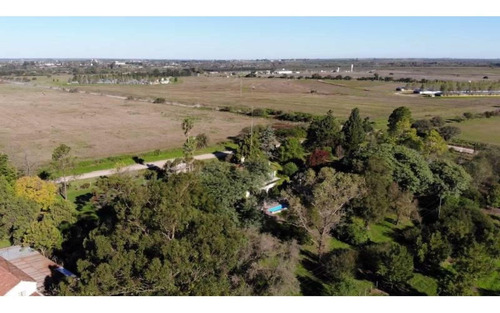 Imagen 4 de 27 de Comoda Casa Quinta De 4 Dormitorios Y 13.000 M2 De Parque Arbolado