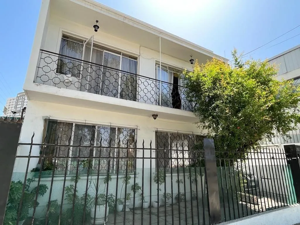 Imagen 2 de 20 de Venta Casa Metro Rodrigo De Araya, 4 Dormitorios