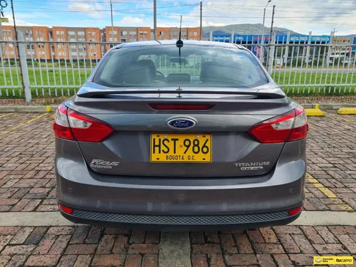 Ford Focus Titanium 2.0cc AT AA 4X2