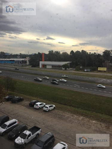 Oficina En Venta Con Vista A Panamericana En Paralelo 50 Norte- Pilar