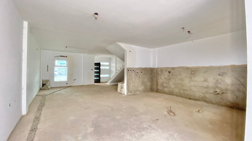 Imagen 14 de 14 de Casa Castellana Urbanización Paramillo Suite
