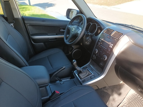 Imagen 18 de 24 de Camioneta Suzuki Grand Vitara Jiii, 4x4, 2010, Motor 2.4