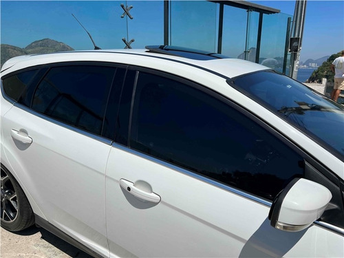 Imagem 8 de 14 de Ford Focus 2.0 Titanium Hatch Plus 16v Flex 4p Powershift