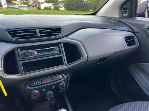 Chevrolet Onix Onix Joy 1.0 Flex Manual