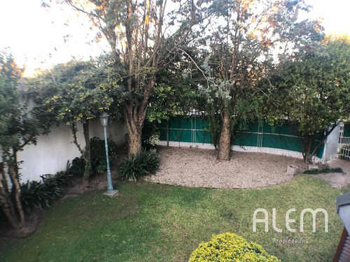Casa - Turdera