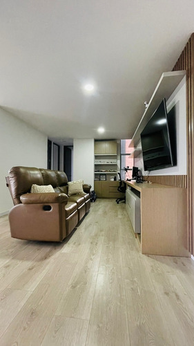 Imagen 19 de 28 de Espectacular Apartamento En Venta, Amplio Balcon Con Vista Garantizada Envigado
