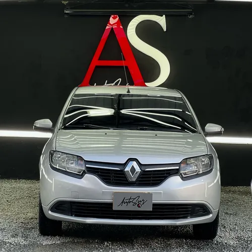 Renault Logan 1.6 Expression / Life +