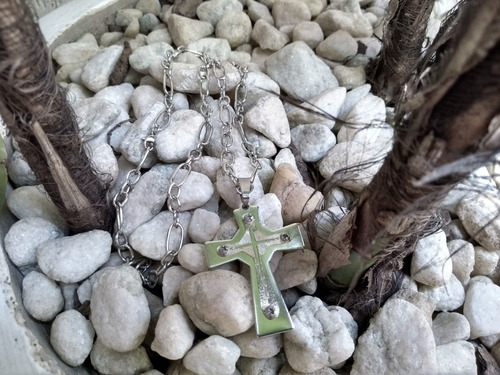 Imagem 4 de 6 de Corrente Com Pingente Cruz Cordão Aço Inoxidável 316 L Colar