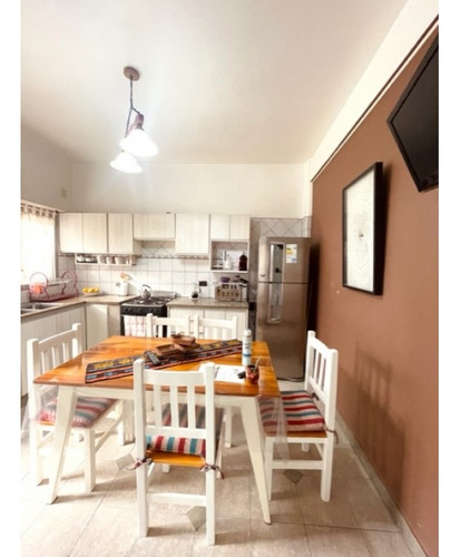 Venta Hermosa Casa En Ph 4 Amb. Patio Con Parrilla. Garage.permuta