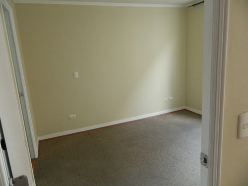 Un Dormitorio, Lindo Depto., Terraza, Comodos Espacios, Lira