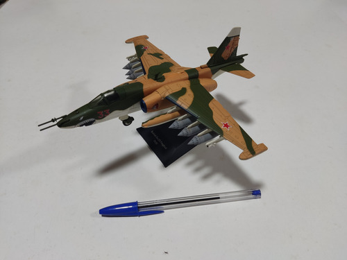 Aviões De Combate A Jato 1:72 Sukhoi Su25 Frogfoot G Verde-escuro (Usado)